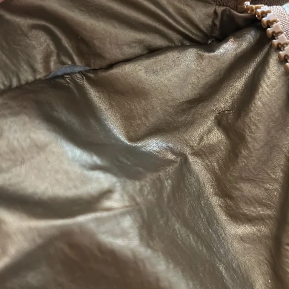 See By Chloe Gold Metallic Bag - Picture 11 of 13